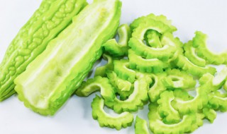 苦瓜怎么做方便 凉拌苦瓜的做法