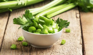 芹菜的保存方法与管理 怎么管理芹菜和存放