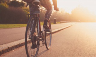 自行车轮胎脏了怎样清理 自行车轮胎脏了清洁技巧