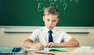 合抱的抱是什么意思 合抱的抱到底是什么意思