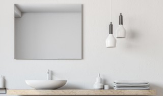 镜子上的水渍怎么去除 镜子上的水渍如何去除