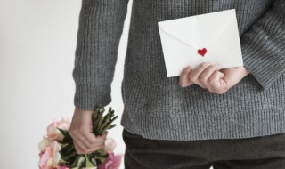 送女友花的贺卡留言 送女友花的贺卡留言有哪些