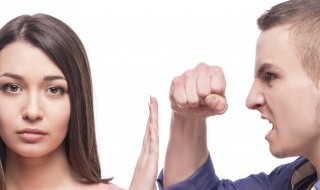 别人看不起你如何反击 别人看不起你应该怎么样反击