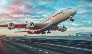 飞机上可以带水吗 飞机上可不可以带水