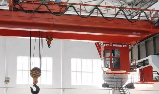 天车怎么稳钩 天车稳钩的方法