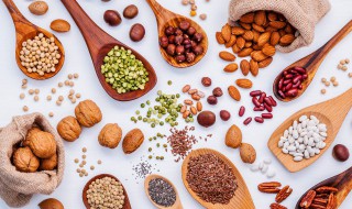 坚果是酸性还是碱性食物 关于坚果的酸碱属性介绍