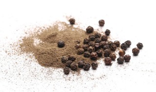 胡椒粉和五香粉一样吗 胡椒粉和五香粉是不是相同