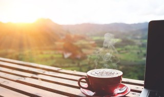 减肥喝黑咖啡还是白咖啡 减肥喝黑咖啡还是白咖啡呢