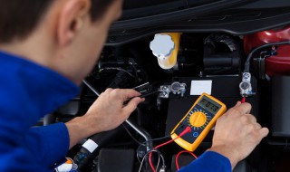 如何判断12v小车电瓶的好坏 怎样确定12v蓄电池是否损坏