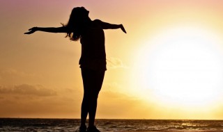 伸展的反义词 伸展的反义词是什么