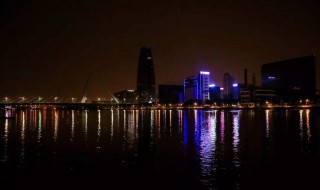 城市深夜感慨的句子 富有哲理引人深思