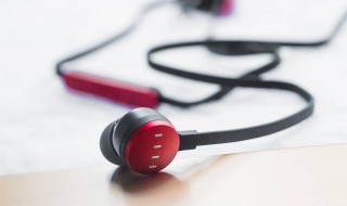 为啥插上耳机还是外放 3个原因需知道