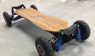 四轮滑板如何转弯 四轮滑板怎样控制方向