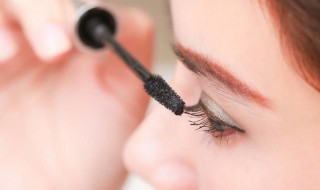 什么睫毛膏纤长浓密效果好 推荐4款优秀睫毛膏