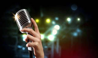 下定决定忘记你原唱 一首伤感的歌曲