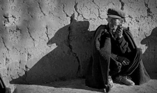 留守老人是什么意思 常回家看看