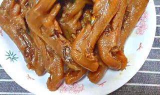 卤菜怎么做简单好吃 卤菜的做法