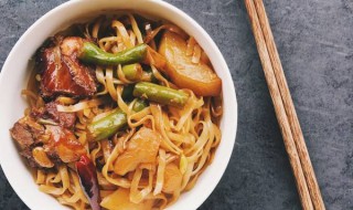 咖喱粉蒸卤面怎么做 怎么做咖喱粉蒸卤面