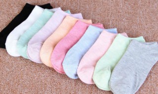 短袜折叠的方法 短袜折叠的方法介绍