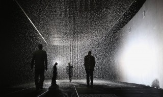 怎样清理水幕上的水垢 水幕上的水垢怎样清理