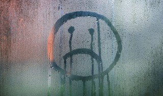 节哀顺变礼貌回什么 如何回复节哀顺变