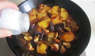 土豆烩茄子的做法 土豆烩茄子的做法分享