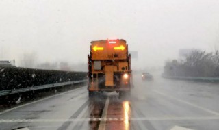 寒潮暴雪安全提示 寒潮暴雪安全提示有哪些