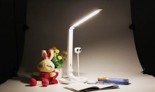 学生护眼灯如何选购 学生护眼灯选购技巧