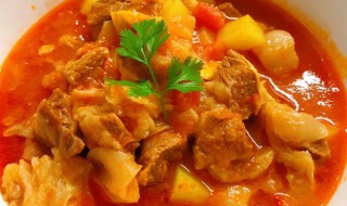 西红柿土豆炖牛腩的做法 家常西红柿土豆炖牛腩的做法