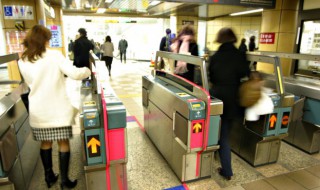 坐地铁小孩要买票吗 关于坐地铁小孩要买票吗