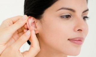 耳洞后面有一层皮怎么也穿不过去 耳洞后面有一层皮为什么穿不过去