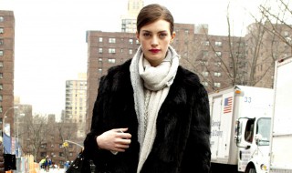 人造毛绒衣服怎么洗干净 人造毛绒的外套怎么洗