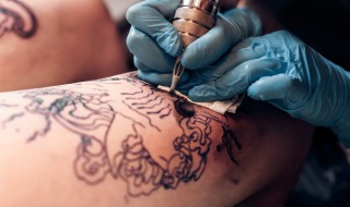 通体纹身是什么意思 通体纹身具体是什么意思