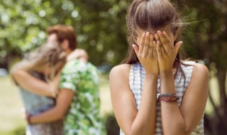 一个人突然想流泪的经典句子大全 一个人突然想流泪的句子精选