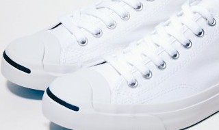 小白鞋上面有黄东西怎么弄 小白鞋上面有黄东西如何做