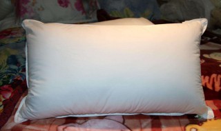 枕头可以放洗衣机洗吗 不同枕头如何清洗