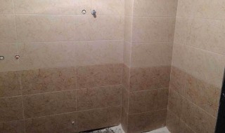 卫生间瓷砖掉了是什么原因 应该怎么处理