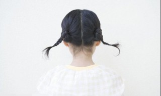 儿童扎小辫的方法 这样扎更好看