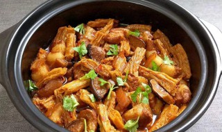 腐竹萝卜煲怎么做 自己做腐竹萝卜煲的方法