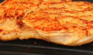 煎鸡胸肉如何做嫩 煎鸡胸肉的步骤