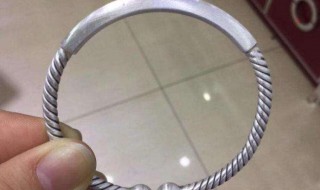 梦见银手镯断了什么意思 梦见银手镯断了的寓意