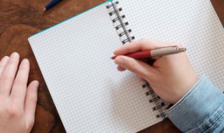 描写和妈妈的手句子 有关手的说说介绍