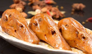 鸭头要怎么做 卤鸭头的做法