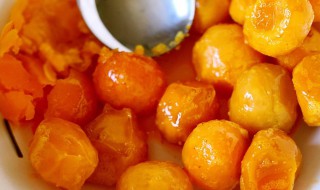 咸蛋猪手怎么做 做咸蛋猪手的方法