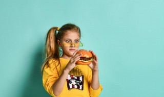 女孩带火字寓意好的字 女孩带火字寓意好的字有哪些