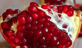 凉爽石榴汁如何做 凉爽石榴汁的做法