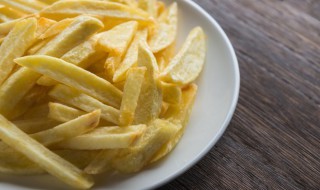 咖喱椒盐薯粒如何做 咖喱椒盐薯粒的做法