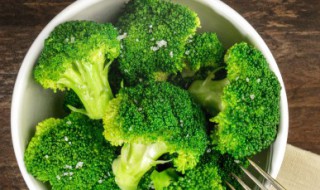 西兰花炒鸡丁教程 西兰花炒鸡丁教程简述