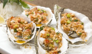 蒸蒜蓉生蚝如何做 蒸蒜蓉生蚝的做法