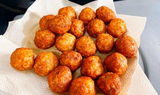 炸马蹄肉丸子如何做 炸马蹄肉丸子的做法步骤